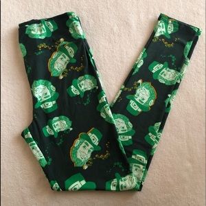 🆕LuLaRoe Leggings Irish guy Designed One Size Fits 0-6